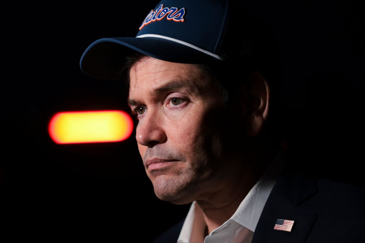 Marco Rubio says Trump's Russian oil sanctions waiver is a '60-day pause,' denies restricting Starlink access