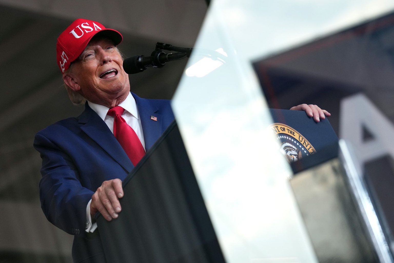 U.S. President Donald Trump speaks at a campaign rally at Dalton Municipal Airport in Dalton, Georgia, U.S., on Oct. 16, 2026.