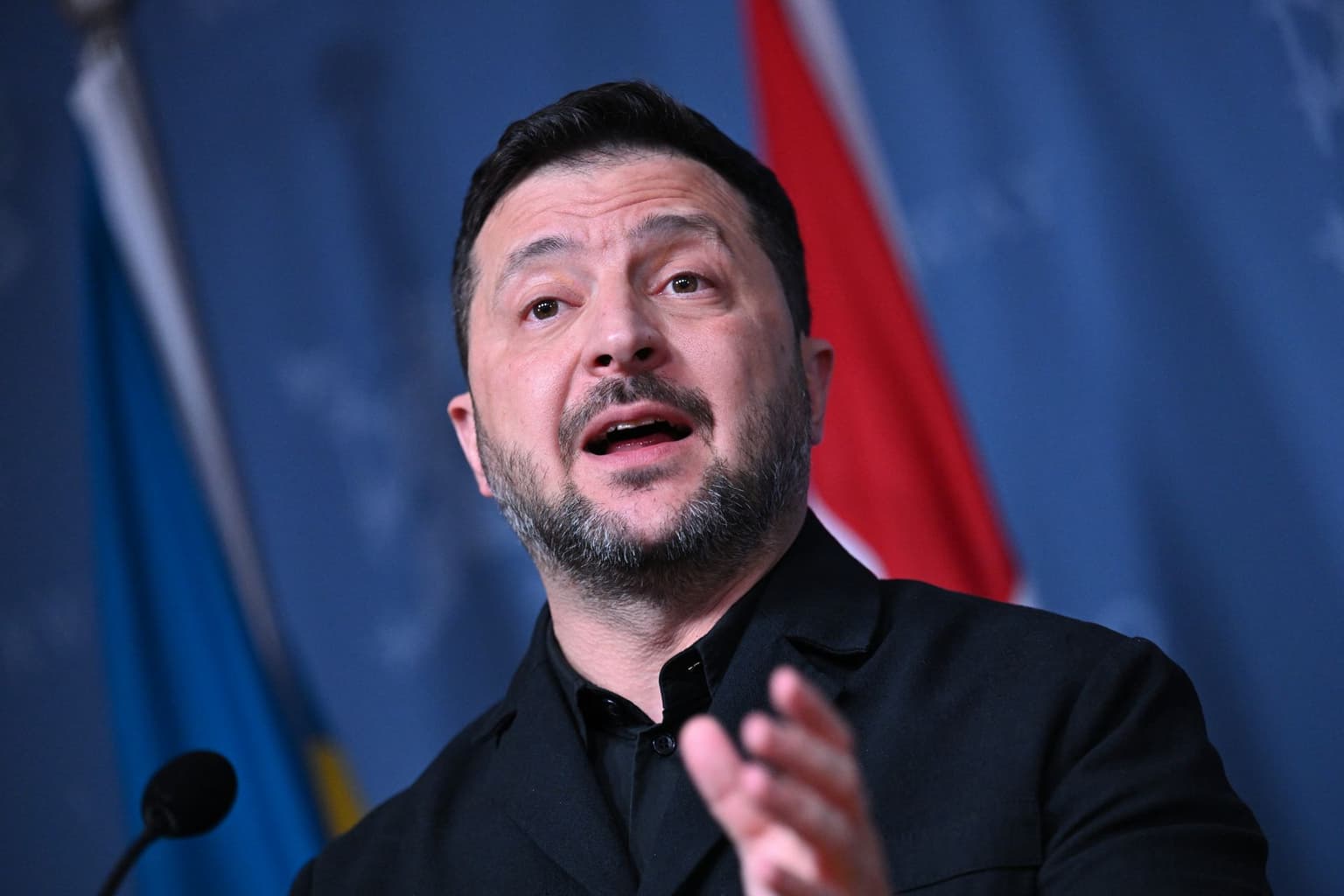 Zelensky details expectations for upcoming trilateral peace talks with Russia, US
