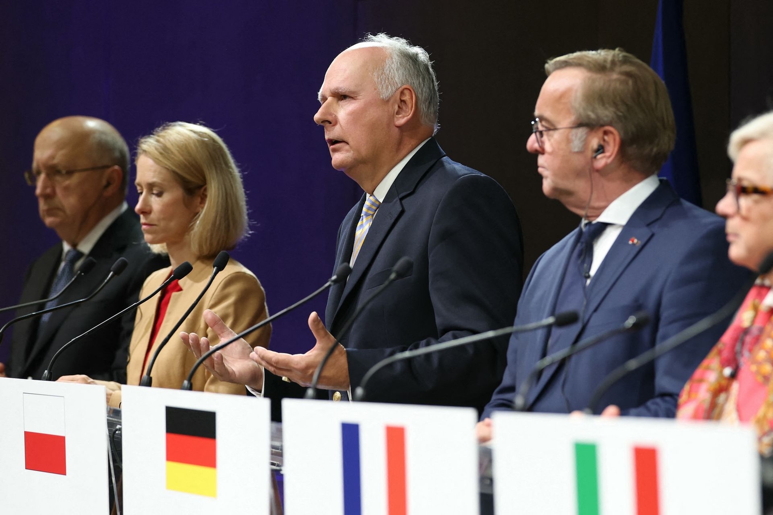 European defence officials attend an E5 security meeting in Paris, France, on Oct. 26, 2026.