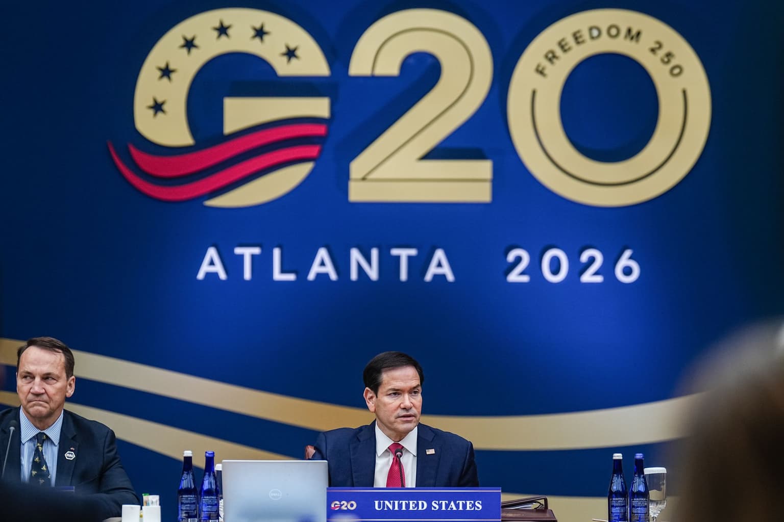 G20 family photo allegedly canceled over Russian presence
