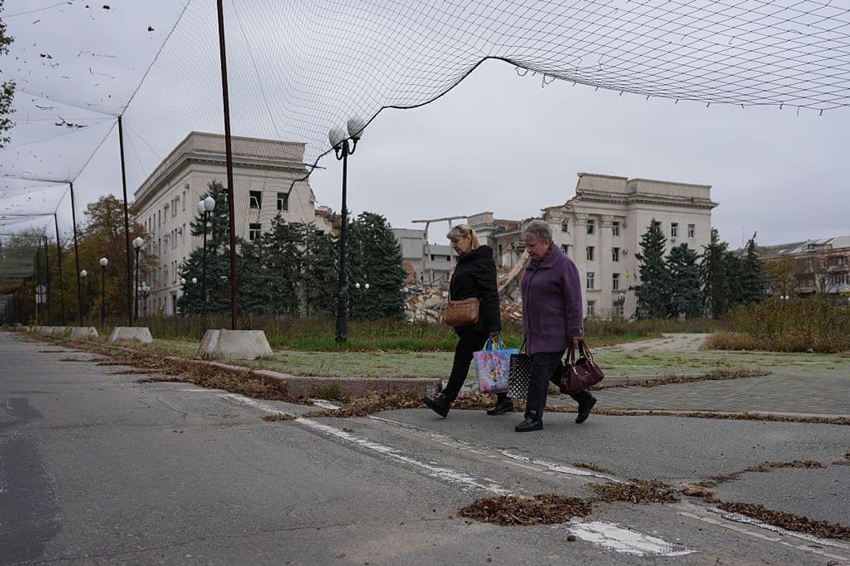 While Oleshky ceasefire holds for third day, Russian attacks kill 1, injure at least 22 across Ukraine