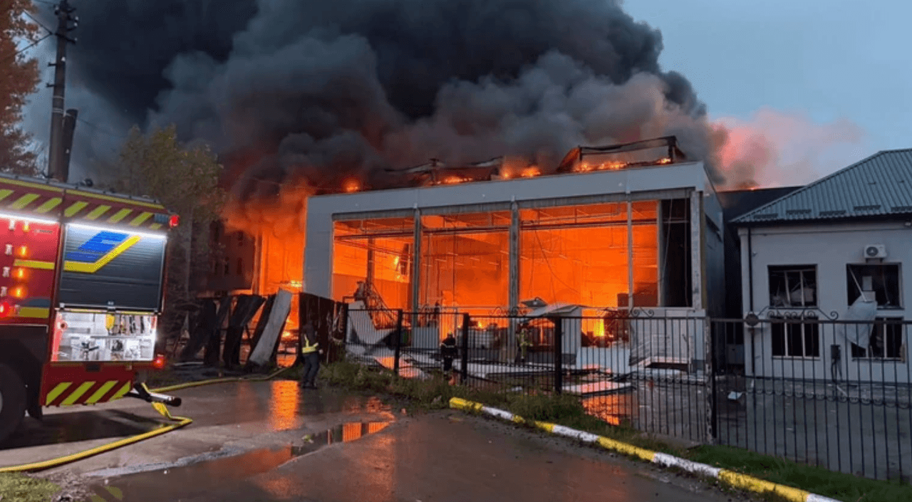 Russian attacks hit Ukrainian water filtration, plastics factories overnight