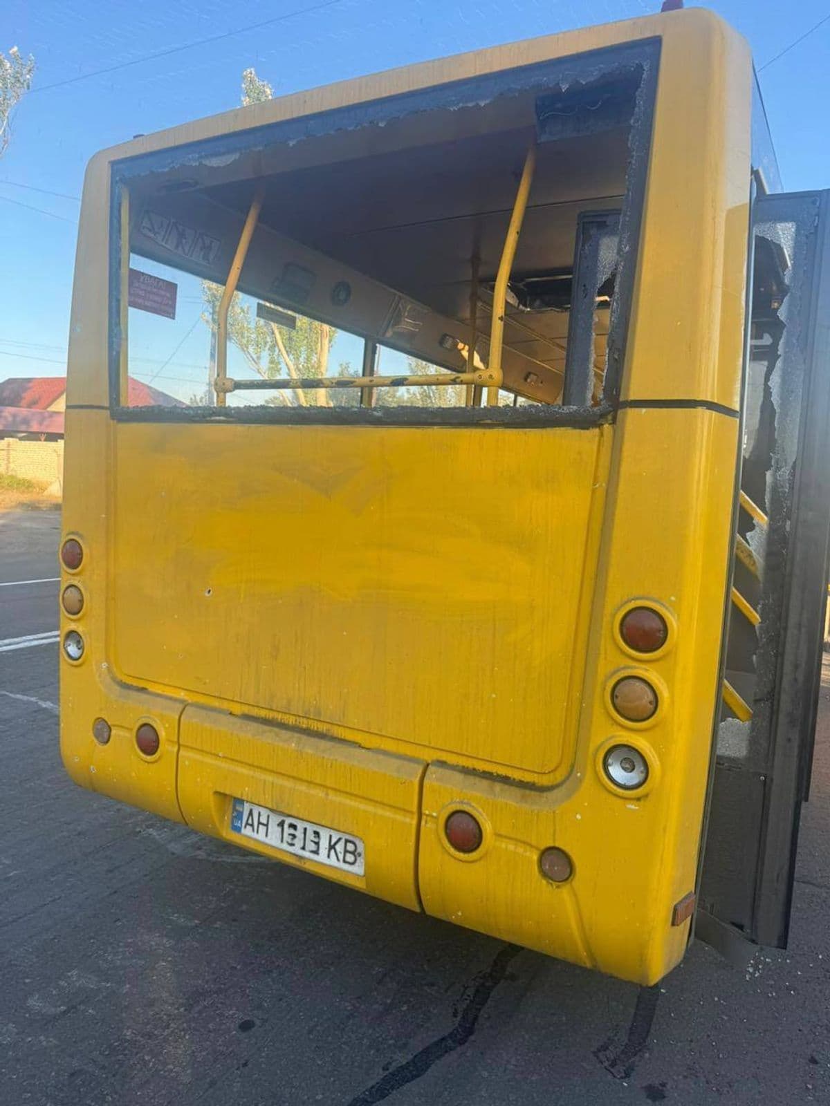 Russian attacks kill 2, injure 27 across Ukraine, hit passenger bus with FPV drone in Kramatorsk