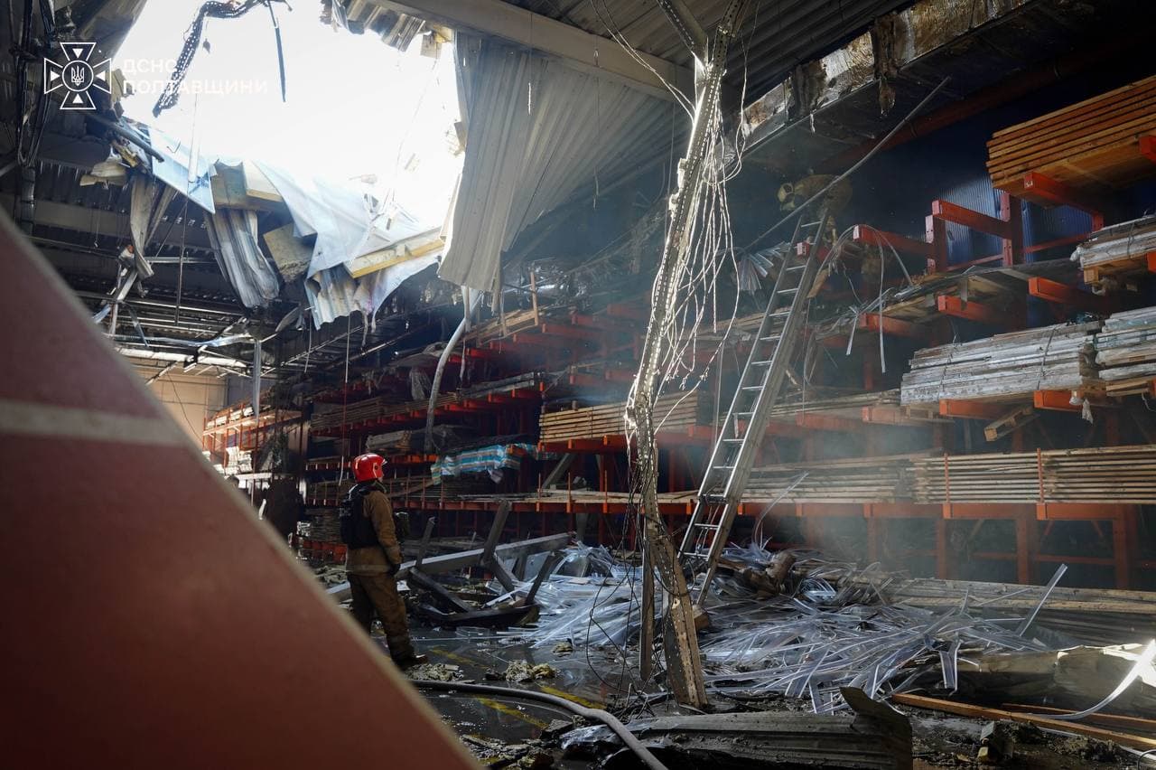 In less than 24 hours, Russia hits 4 hypermarkets belonging to one of Ukraine's largest retail chains