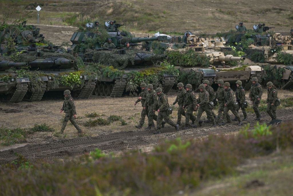 German defense minister: NATO countries to send total of 160 tanks to Ukraine
