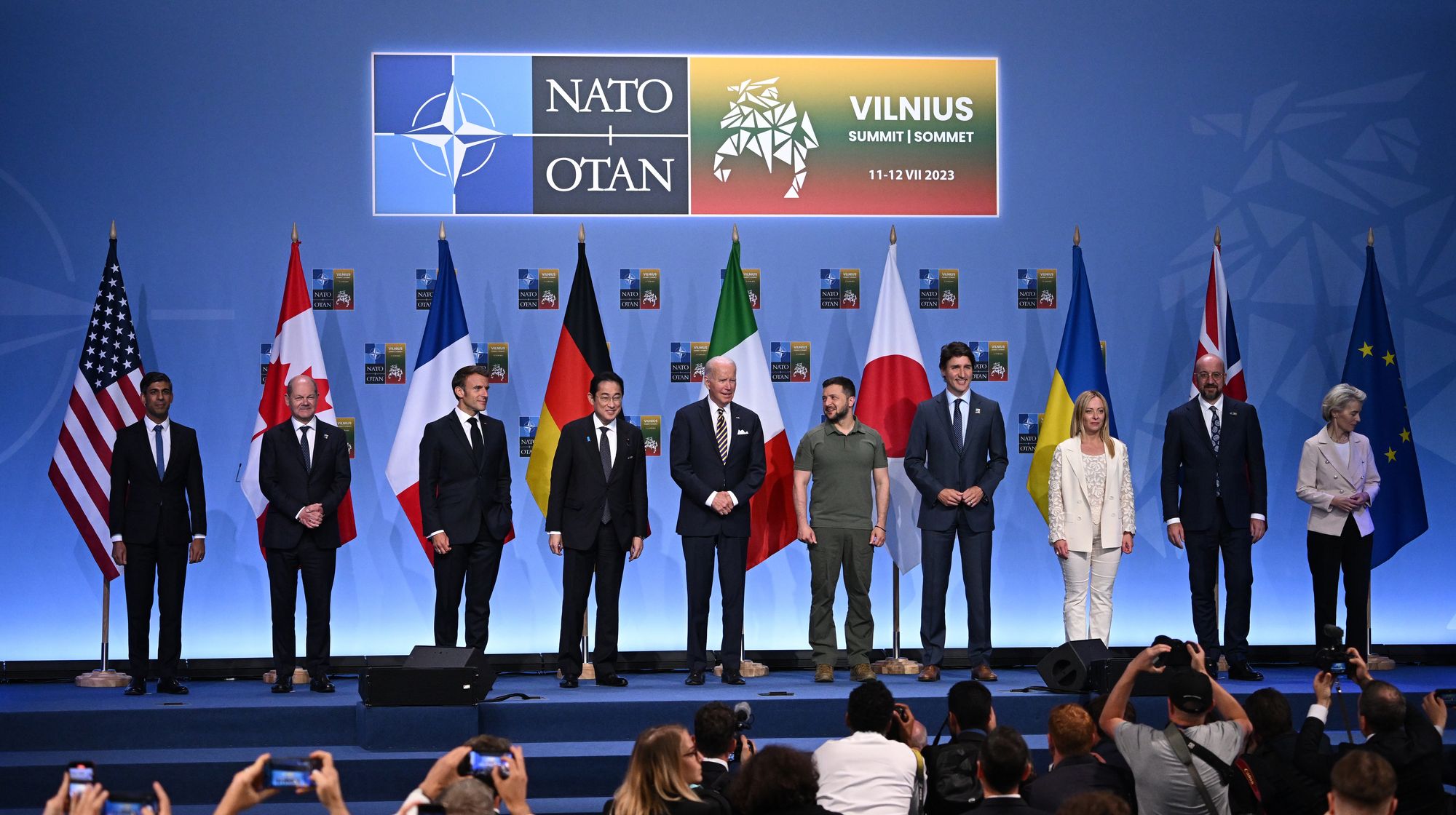 España se suma a los compromisos de seguridad del G7 con Ucrania