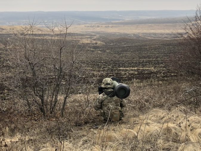 Javelin anti-tank missiles seen deployed to Donbas