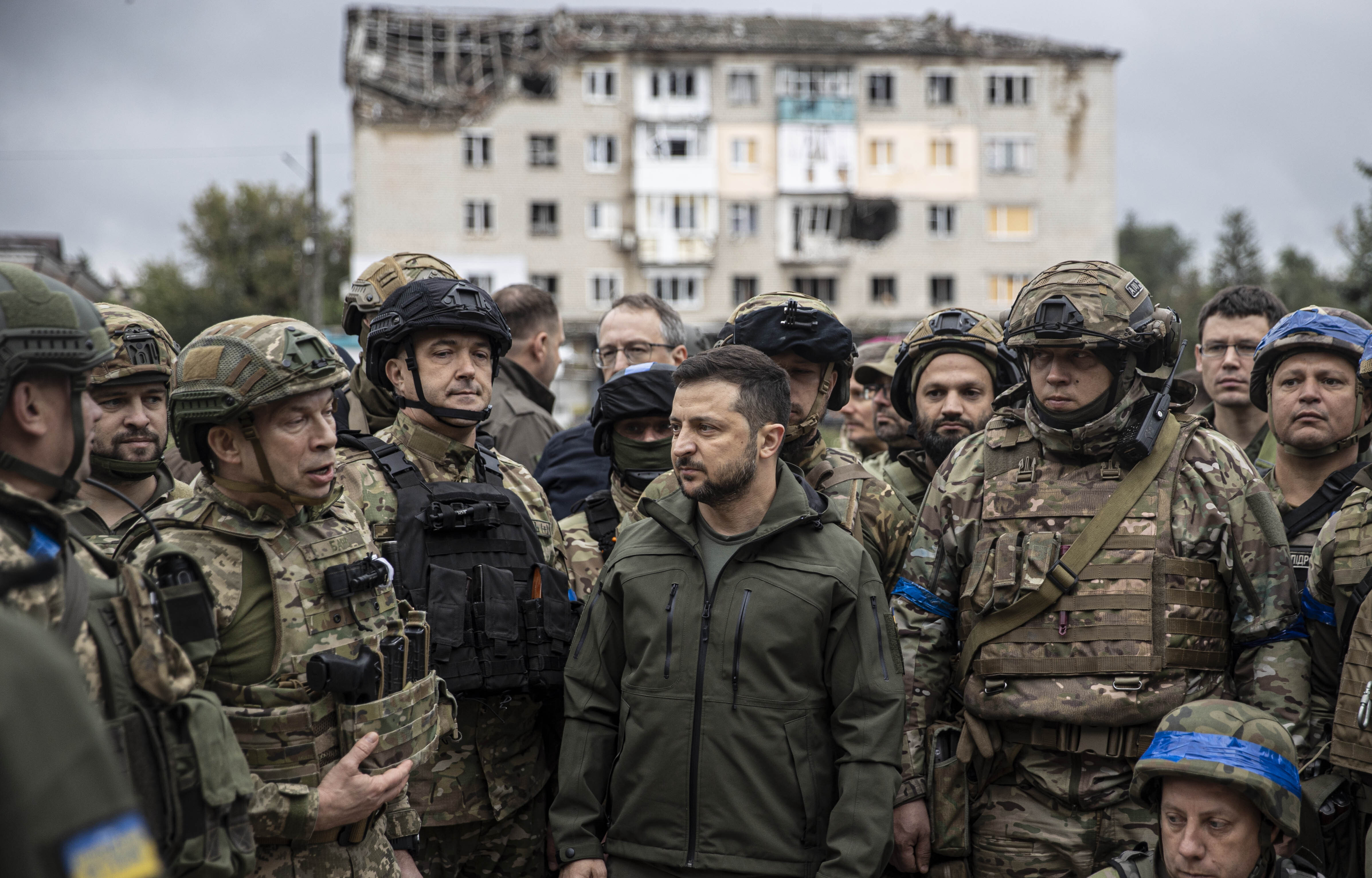 Ukraine war latest: Zelensky visits liberated Izium as Ukraine reports progress in southern counteroffensive