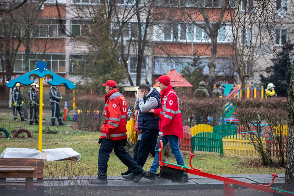 Deadly helicopter crash stuns Kyiv suburb