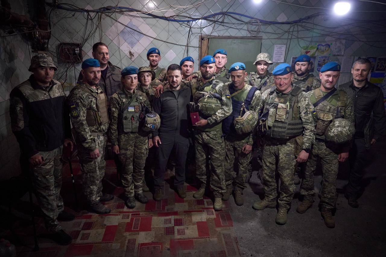 President Volodymyr Zelensky visits Ukrainian Marines at the frontline.
